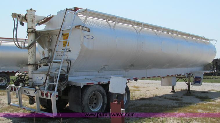 image for item E2096 2002 Ledwell 40' dry bulk trailer