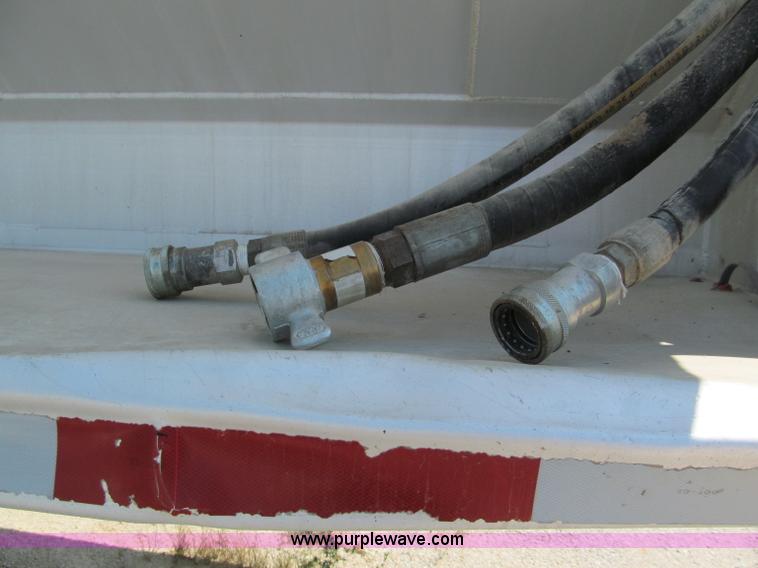 image for item E2096 2002 Ledwell 40' dry bulk trailer