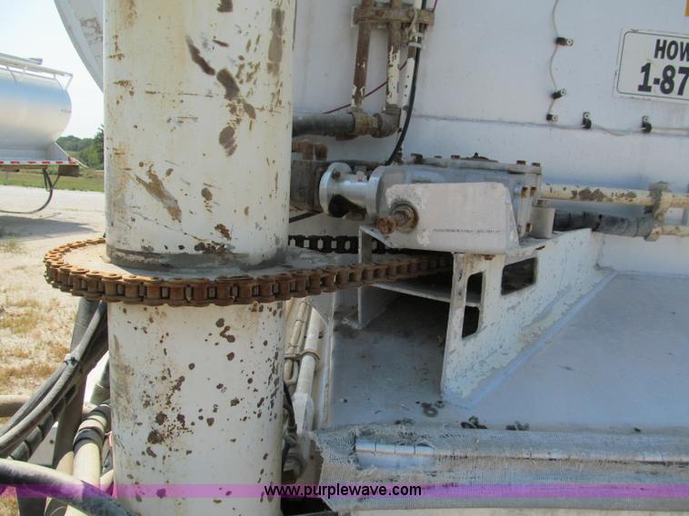 image for item E2096 2002 Ledwell 40' dry bulk trailer