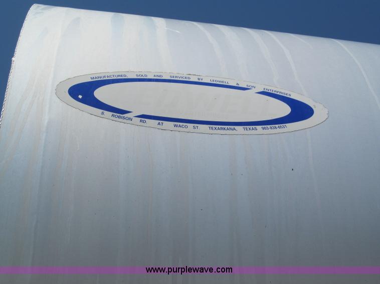 image for item E2096 2002 Ledwell 40' dry bulk trailer