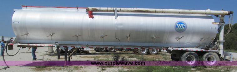 image for item E2097 1999 Ledwell 40' dry bulk trailer