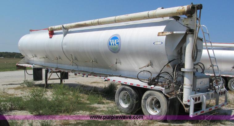 image for item E2097 1999 Ledwell 40' dry bulk trailer