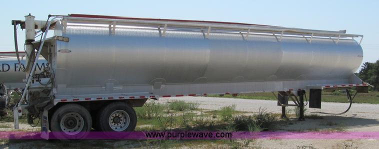 image for item E2097 1999 Ledwell 40' dry bulk trailer
