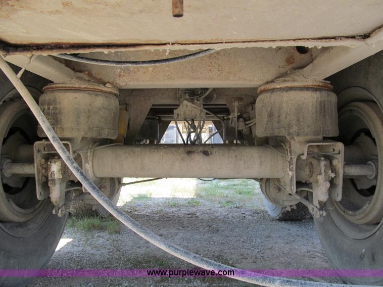 image for item E2097 1999 Ledwell 40' dry bulk trailer