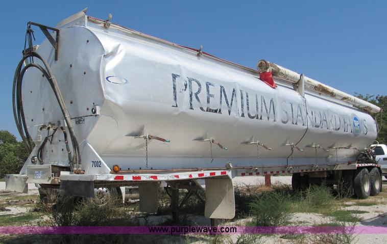 image for item E2099 1998 Ledwell 40' dry bulk trailer