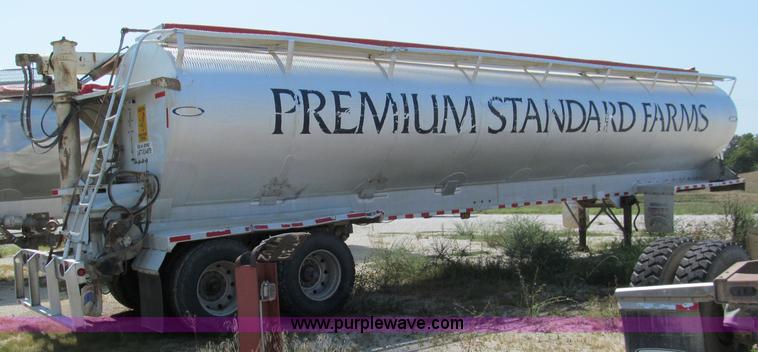 image for item E2099 1998 Ledwell 40' dry bulk trailer