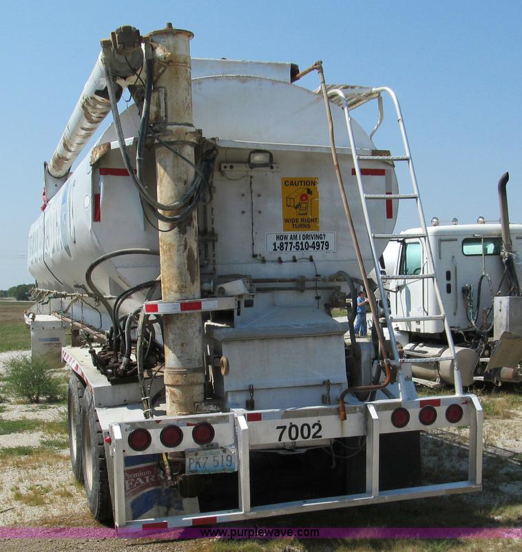 image for item E2099 1998 Ledwell 40' dry bulk trailer