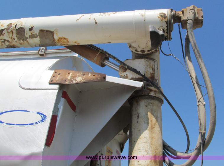 image for item E2099 1998 Ledwell 40' dry bulk trailer