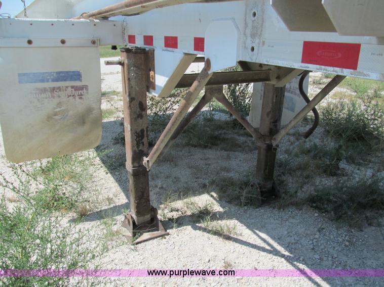 image for item E2099 1998 Ledwell 40' dry bulk trailer