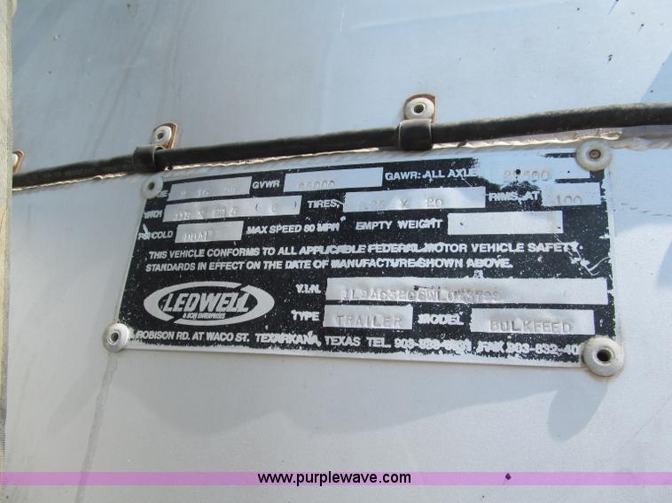 image for item E2099 1998 Ledwell 40' dry bulk trailer