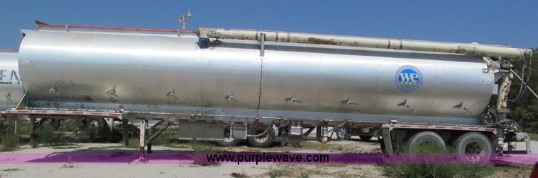 image for item E2100 2007 Ledwell 40' dry bulk trailer