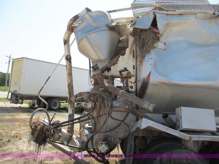 image for item E2100 2007 Ledwell 40' dry bulk trailer