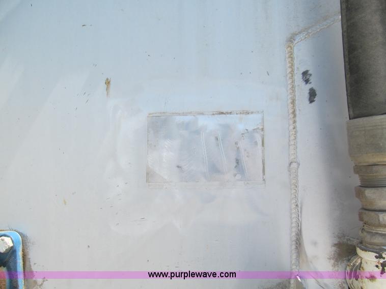 image for item E2100 2007 Ledwell 40' dry bulk trailer