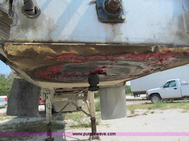 image for item E2100 2007 Ledwell 40' dry bulk trailer