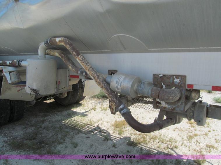 image for item E2100 2007 Ledwell 40' dry bulk trailer