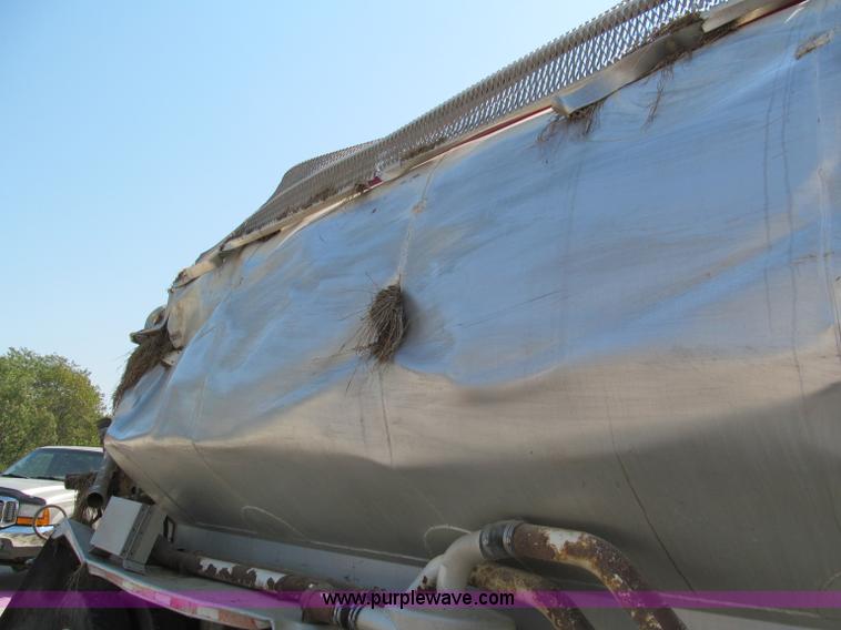 image for item E2100 2007 Ledwell 40' dry bulk trailer