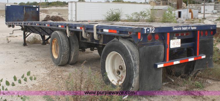 image for item F2637 1985 Dorsey 45' flatbed trailer