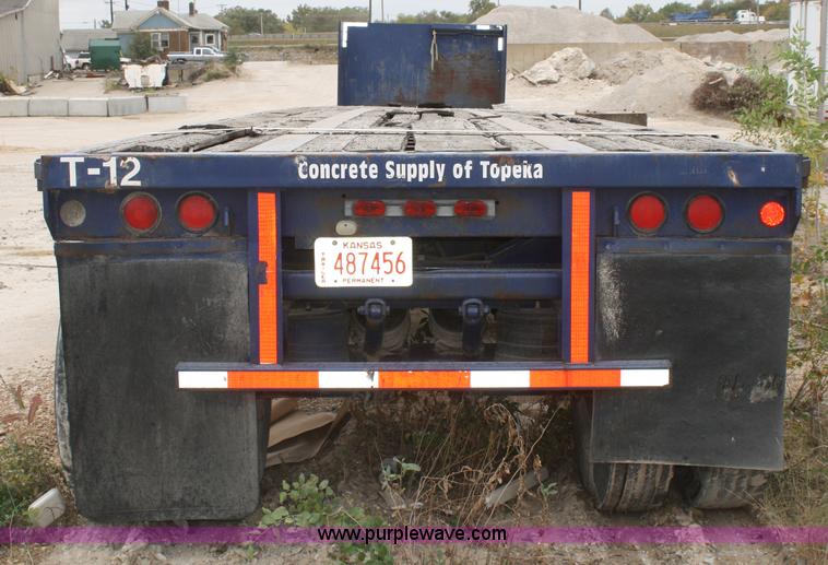 image for item F2637 1985 Dorsey 45' flatbed trailer
