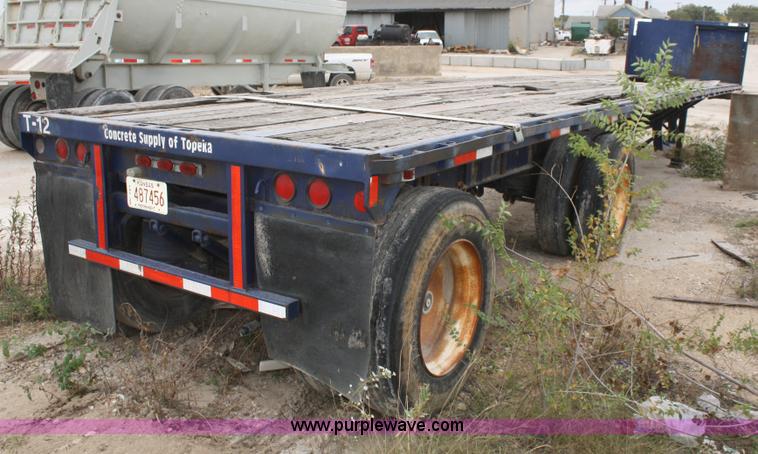 image for item F2637 1985 Dorsey 45' flatbed trailer
