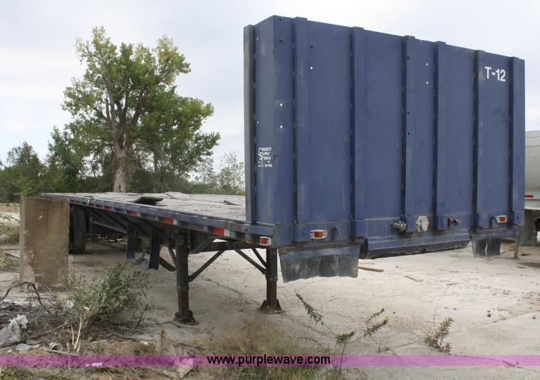 image for item F2637 1985 Dorsey 45' flatbed trailer