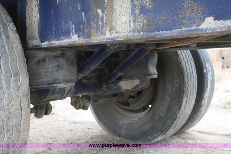 image for item F2637 1985 Dorsey 45' flatbed trailer