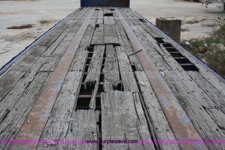image for item F2637 1985 Dorsey 45' flatbed trailer