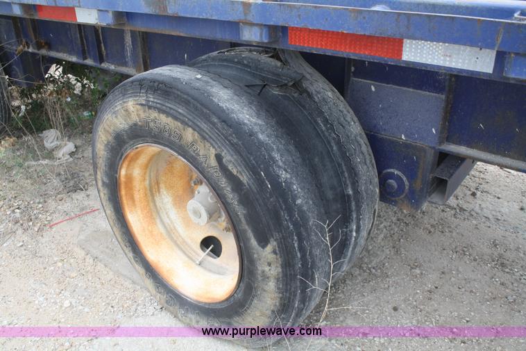 image for item F2637 1985 Dorsey 45' flatbed trailer