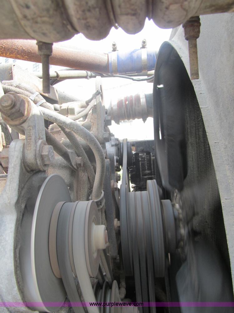 image for item F3028 1998 Peterbilt 377 semi truck