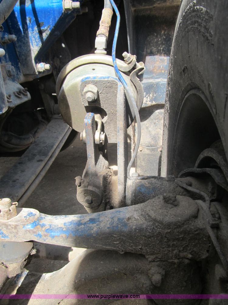 image for item F3028 1998 Peterbilt 377 semi truck