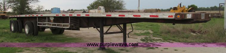 image for item F4577 2000 Wabash 48' flatbed trailer