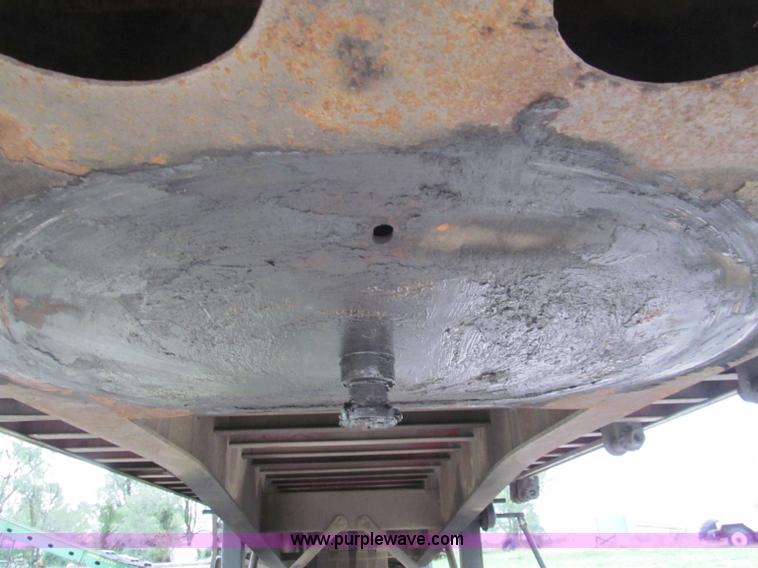 image for item F4577 2000 Wabash 48' flatbed trailer