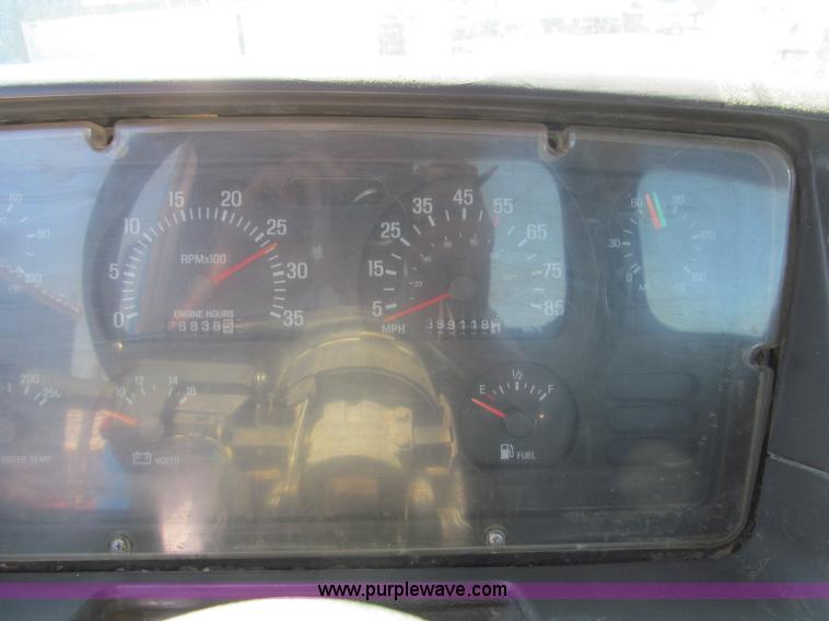 image for item F4605 1997 Ford Louisville 113 semi truck cab and chassis