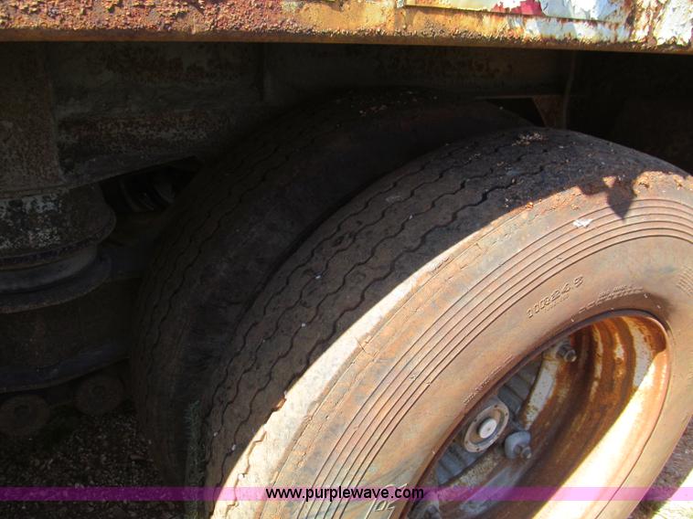 image for item F4606 1994 Gilbreath 40' Minute Man waste transfer trailer