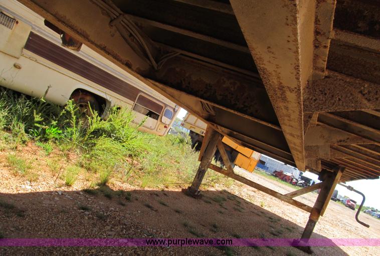 image for item F4606 1994 Gilbreath 40' Minute Man waste transfer trailer