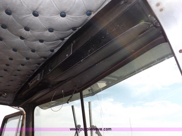 image for item F6038 1985 Kenworth W900 semi truck