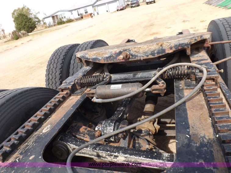 image for item F6038 1985 Kenworth W900 semi truck