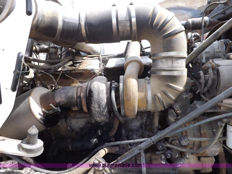 image for item F6038 1985 Kenworth W900 semi truck