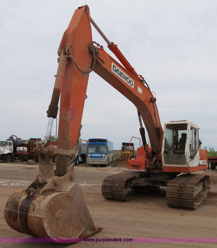 image for item B2489 Daewoo Solar 220LC-III excavator