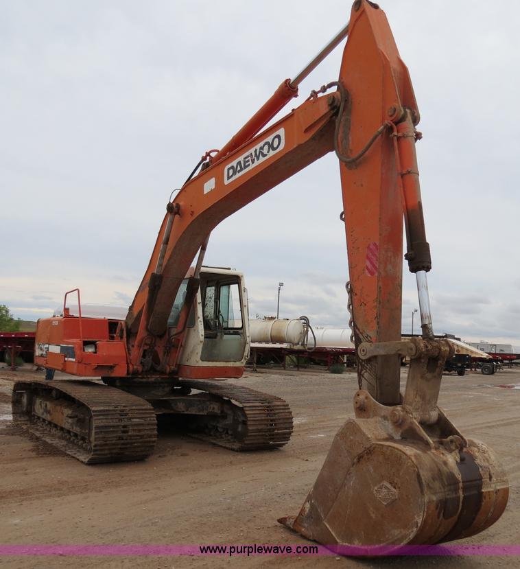 image for item B2489 Daewoo Solar 220LC-III excavator