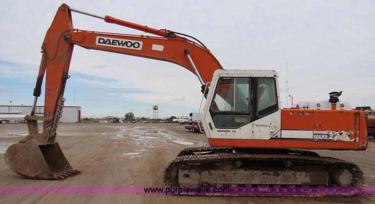 image for item B2489 Daewoo Solar 220LC-III excavator