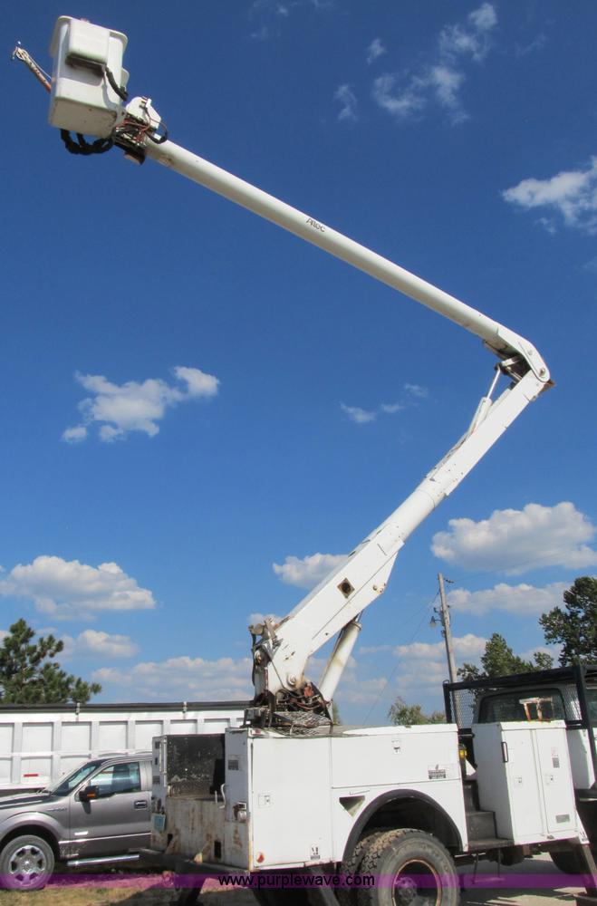 image for item B2796 1989 Ford F800 bucket truck