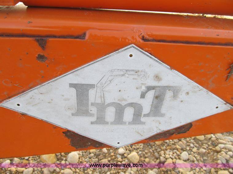 image for item B2819 1988 IMT 2015 truck crane