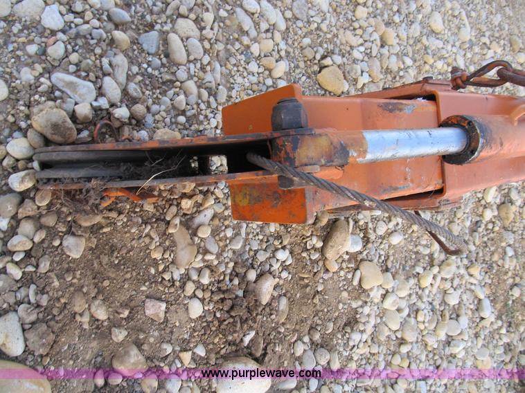 image for item B2819 1988 IMT 2015 truck crane