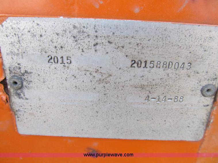 image for item B2819 1988 IMT 2015 truck crane