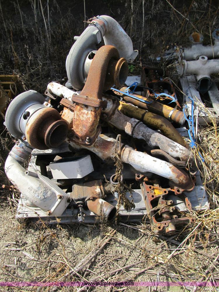 image for item B2887 International Harvester D400 dozer