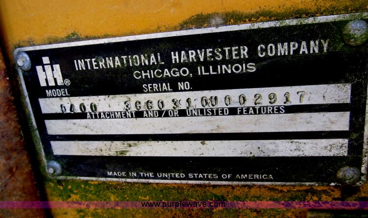image for item B2887 International Harvester D400 dozer