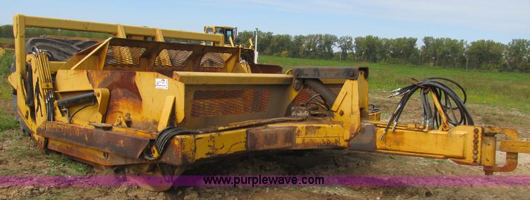 image for item B2903 Scoop-all 17P2T Big Foot hydraulic scraper