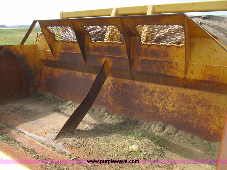 image for item B2903 Scoop-all 17P2T Big Foot hydraulic scraper