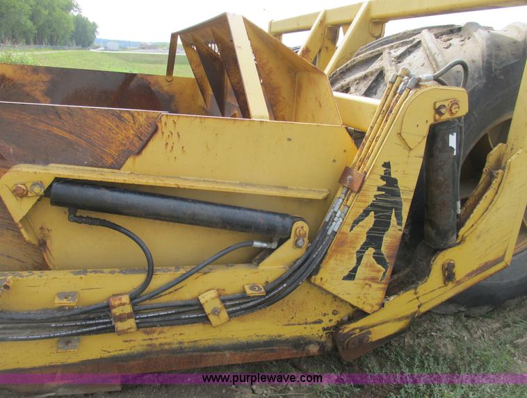 image for item B2903 Scoop-all 17P2T Big Foot hydraulic scraper