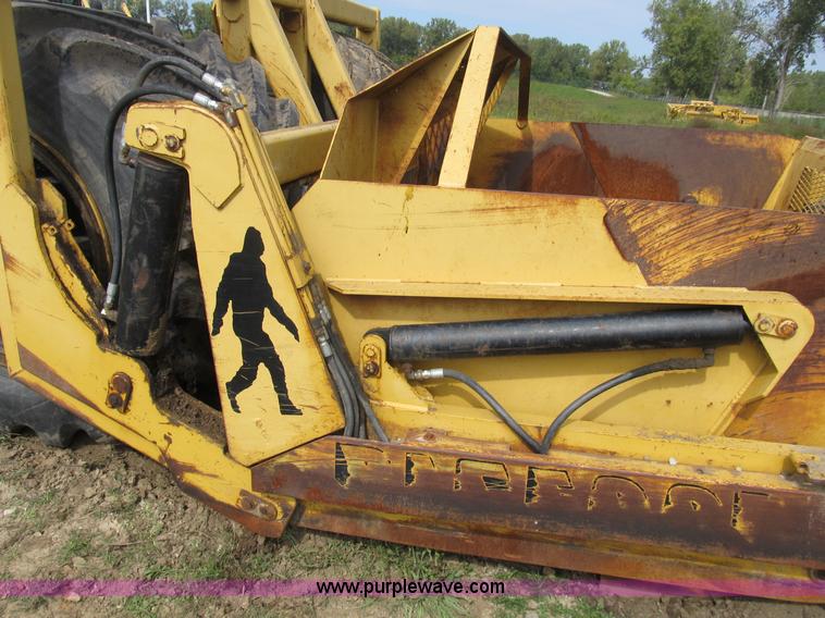 image for item B2903 Scoop-all 17P2T Big Foot hydraulic scraper